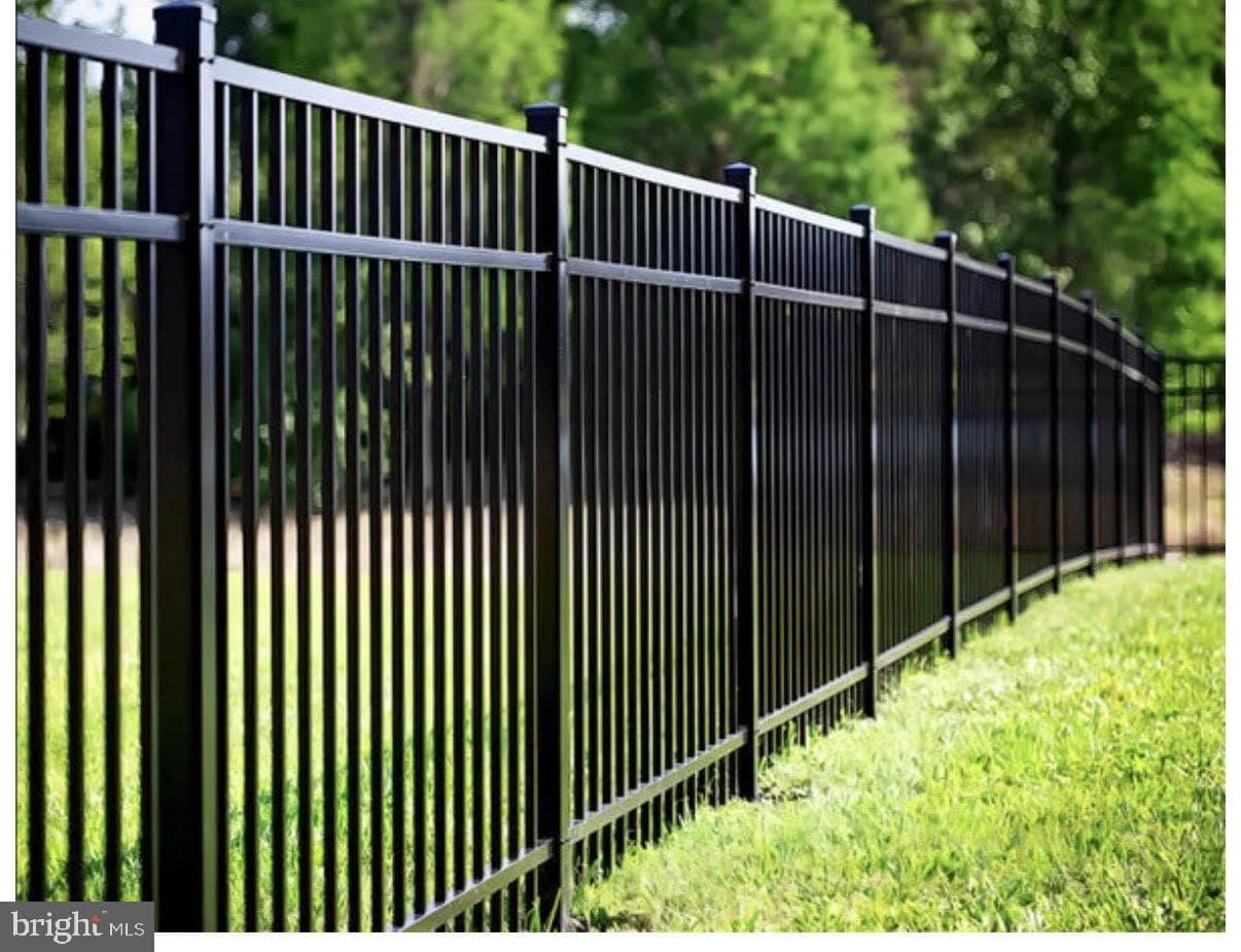 3233 4th Street N photo 55