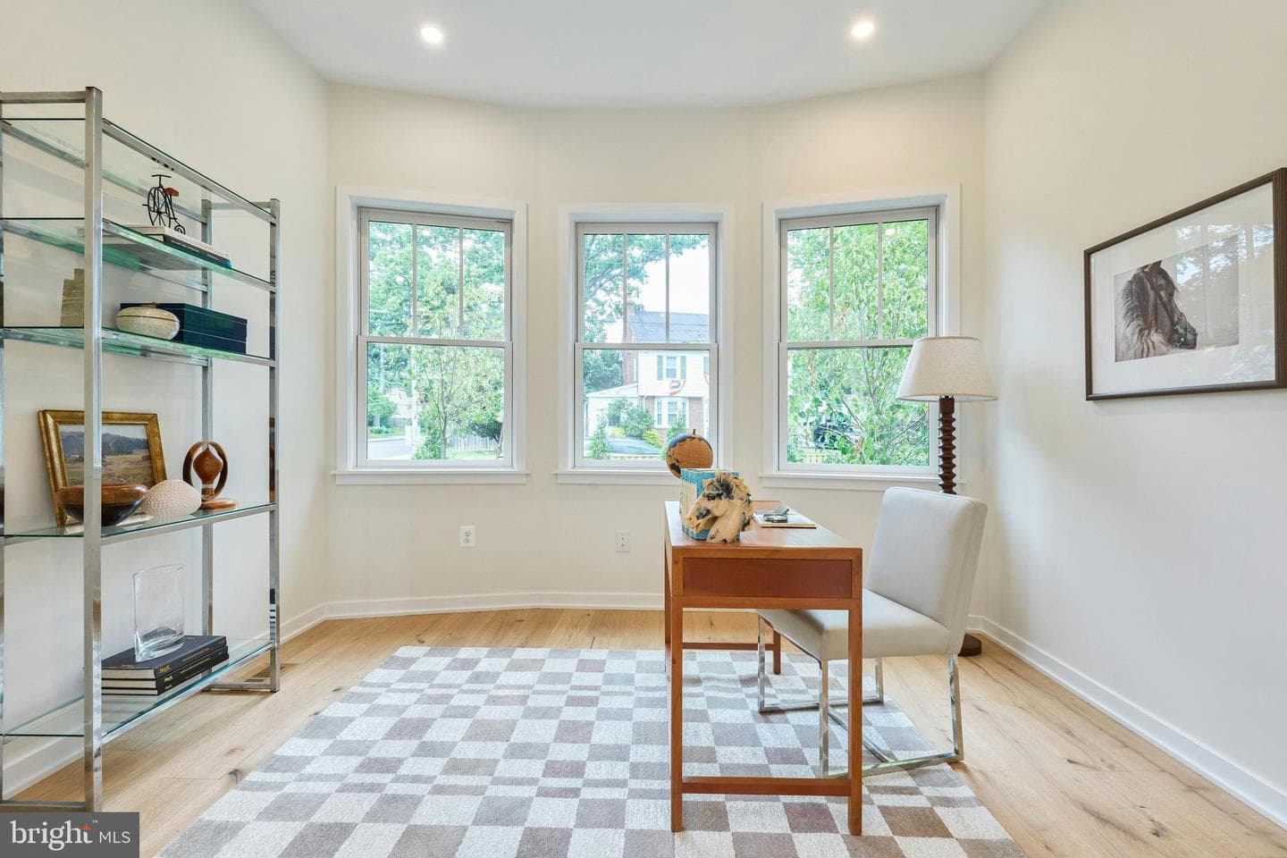 409 Jackson Street N photo 17