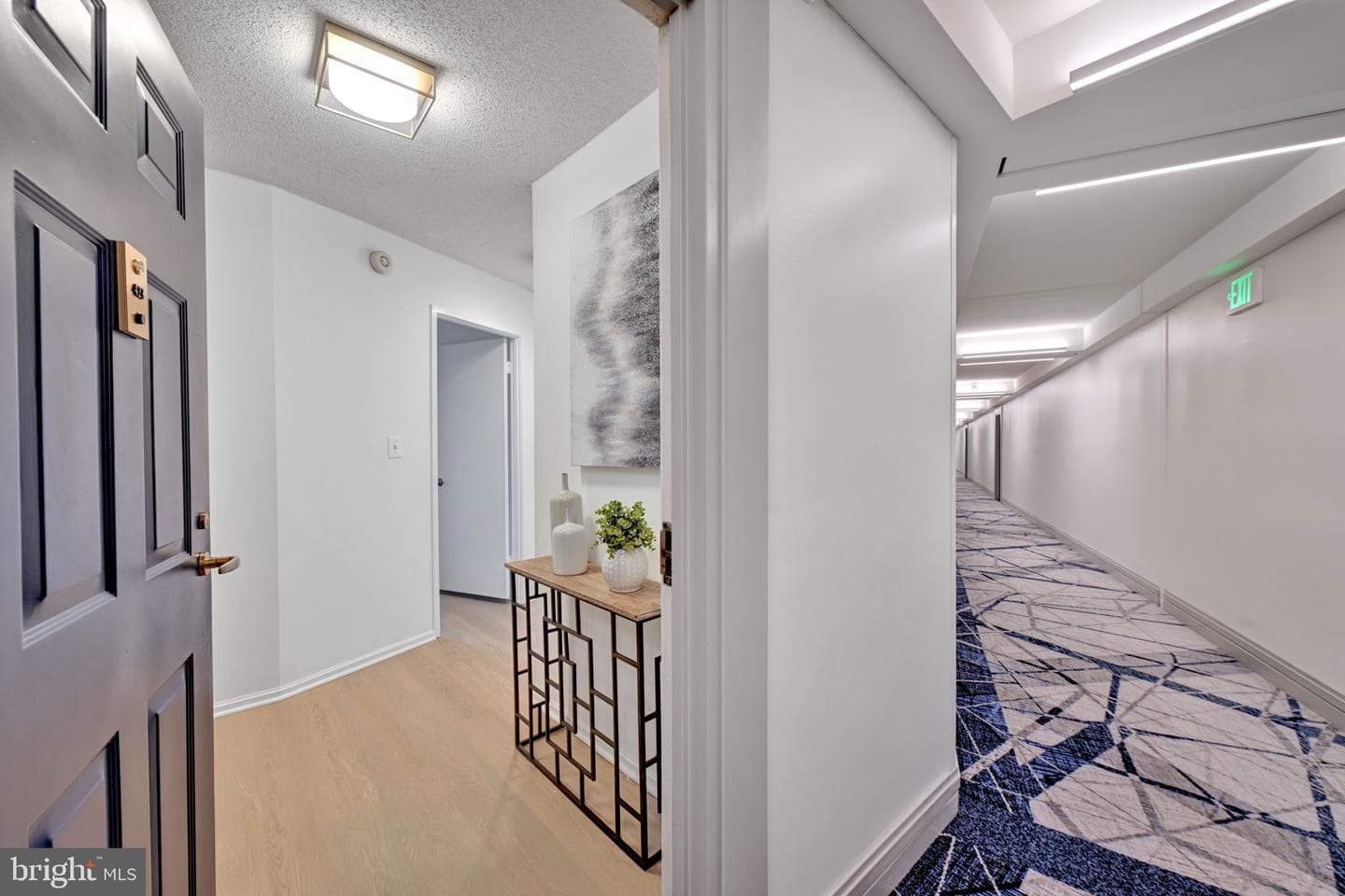 1600 N Oak St # 423 photo 2