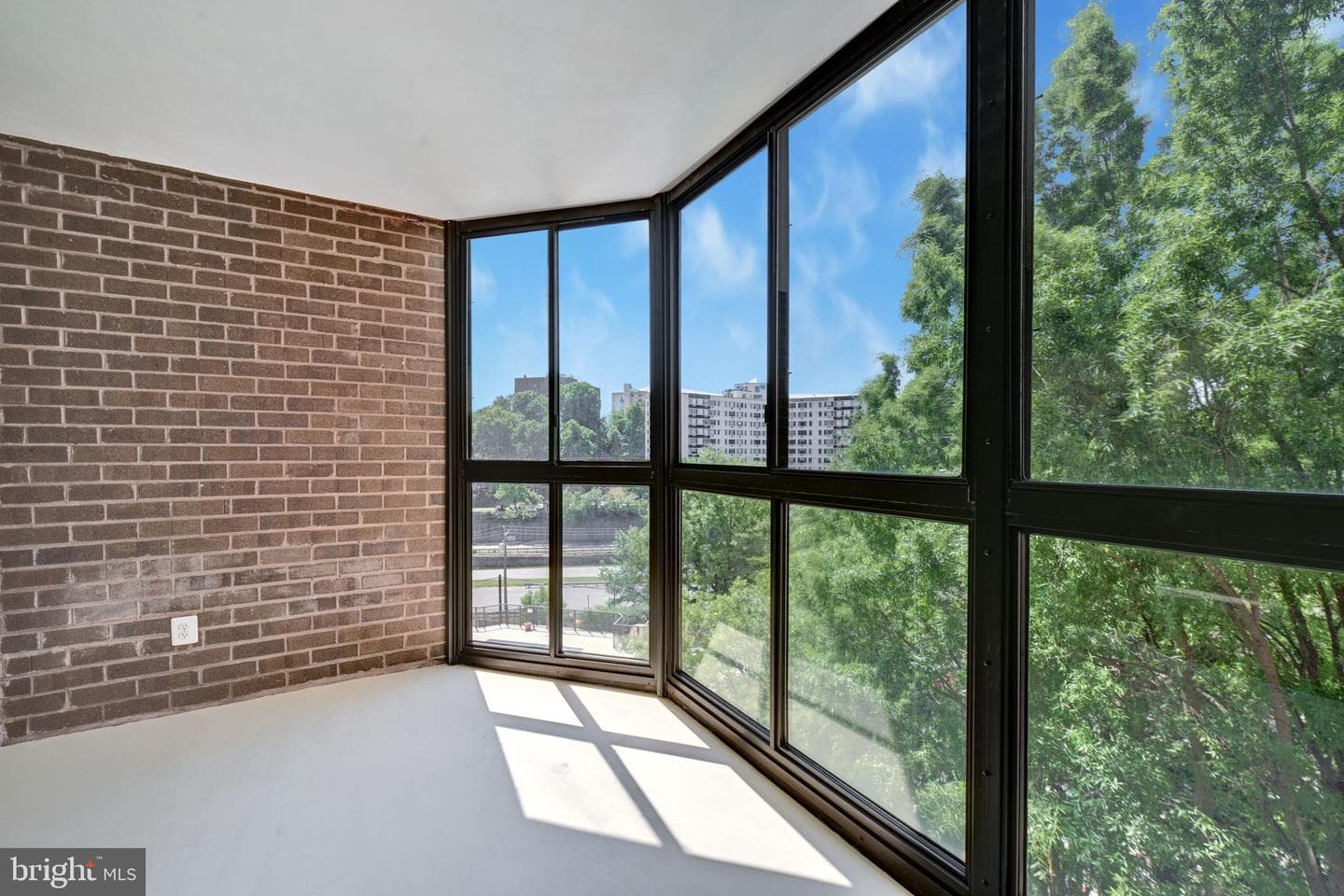 1600 N Oak St # 423 photo 49