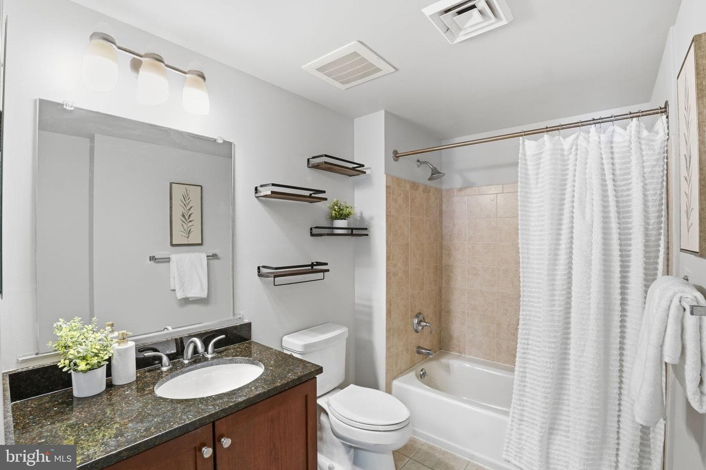 1020 Highland Street N #605 photo 17