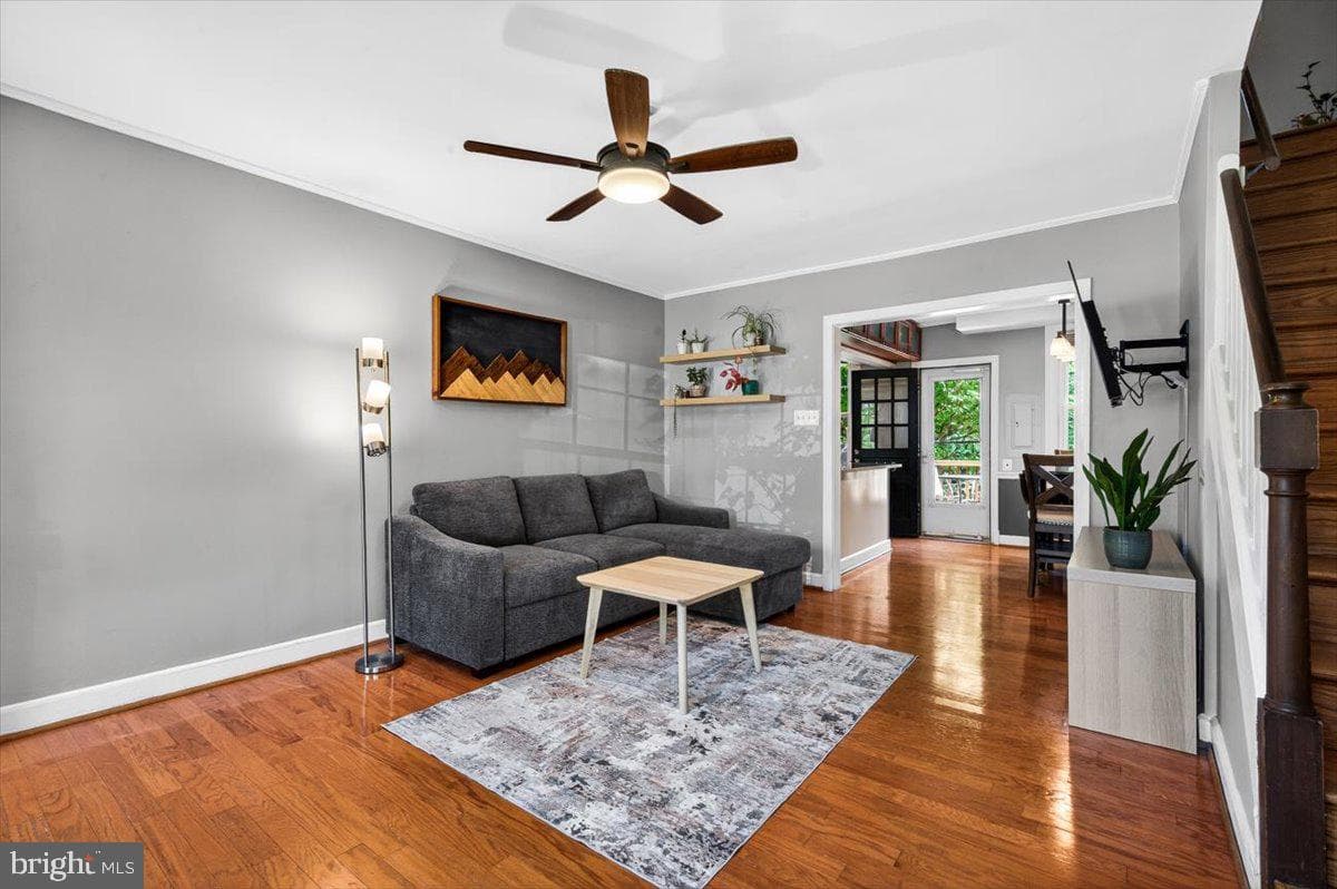 1201 S Barton Street #165 photo 5
