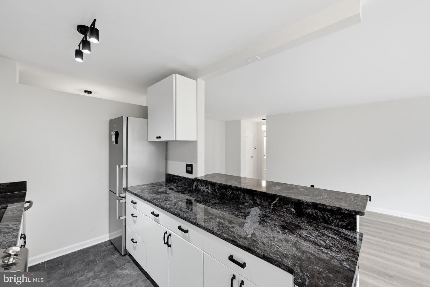 1210 N Taft Street #811 photo 21