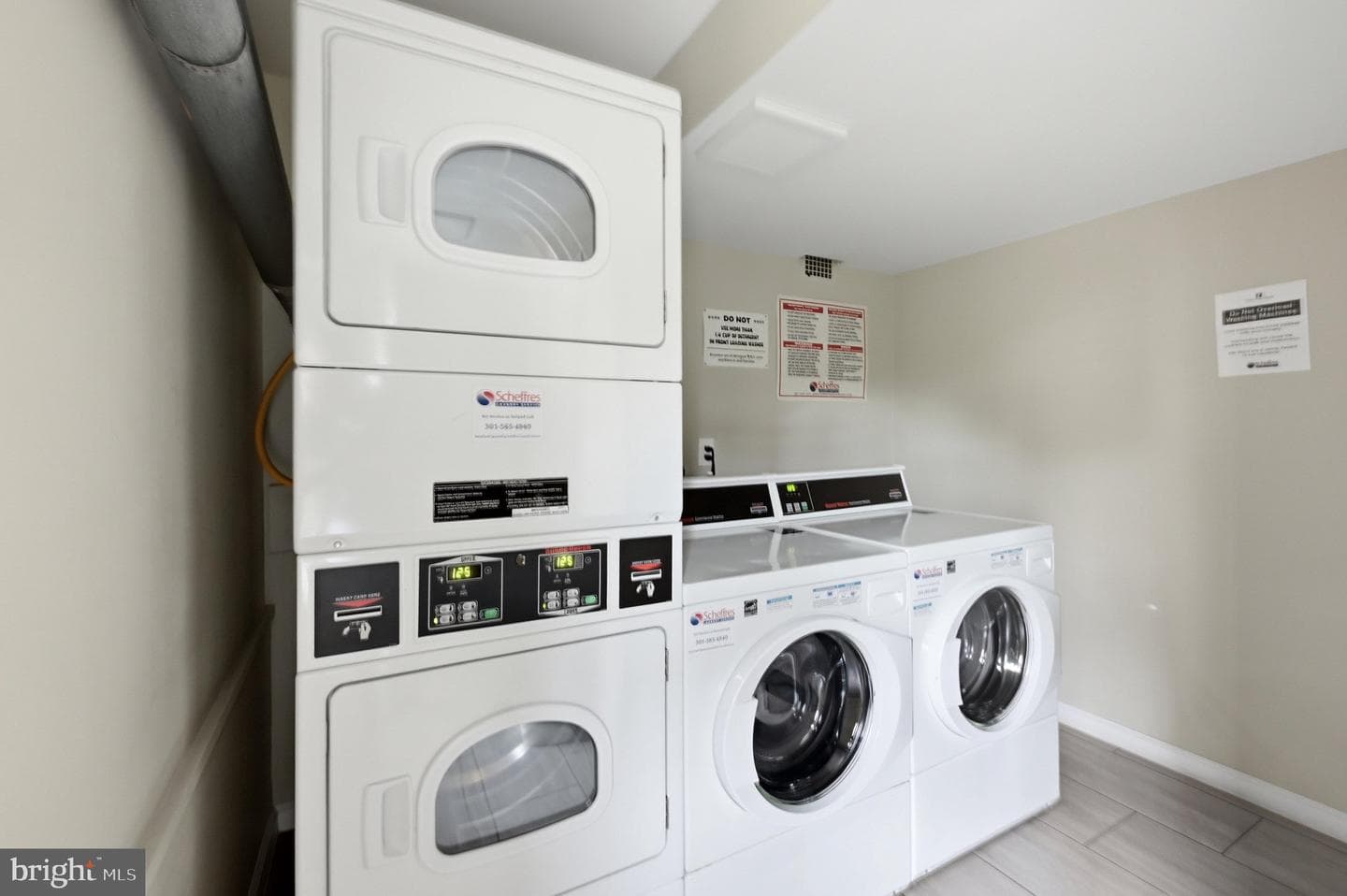 1210 N Taft Street #811 photo 9
