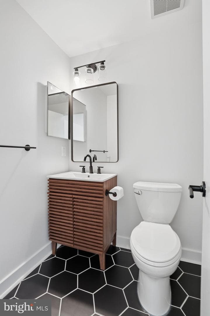 1020 N Stafford Street #312 photo 13