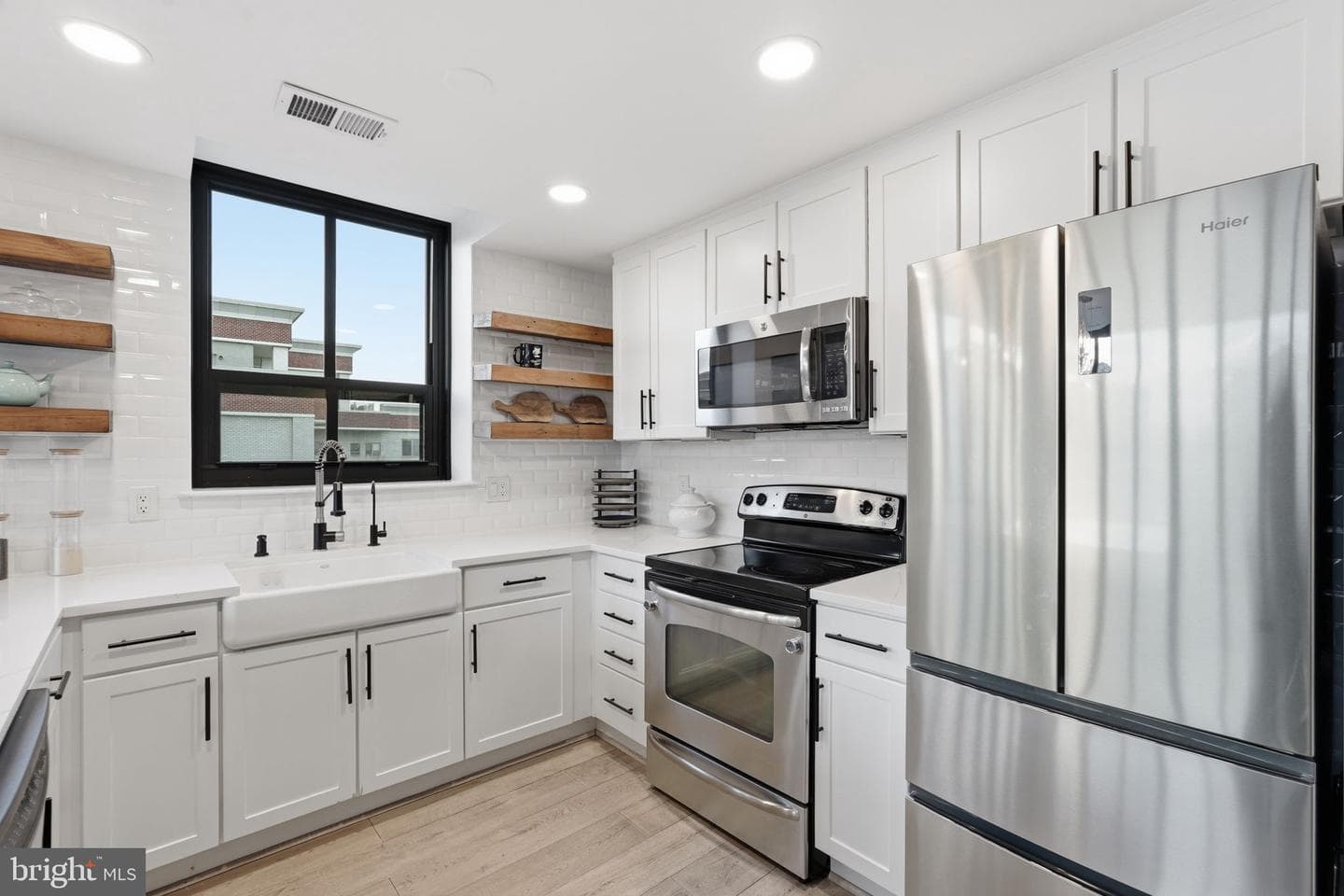 888 N Quincy Street #1901 photo 11