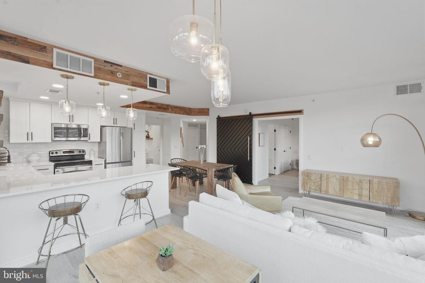 888 N Quincy Street #1901 photo 16