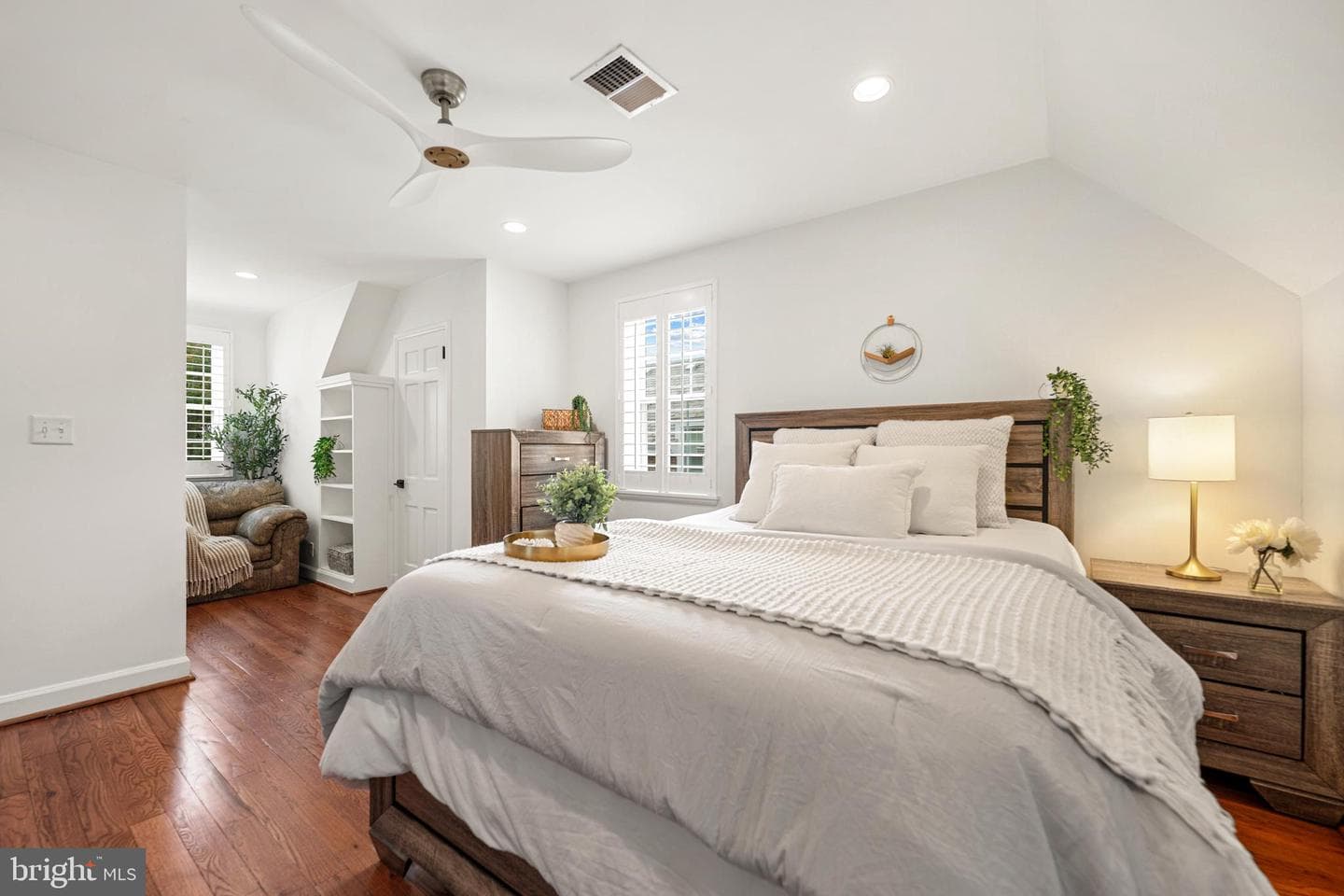 4686 34th Street S photo 16