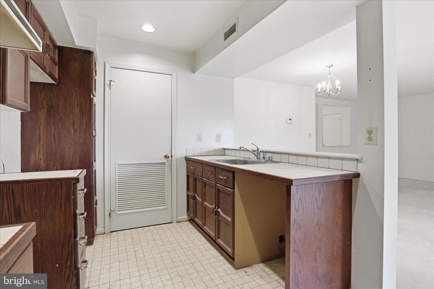 4524 28th Road S #E (13-9) photo 11