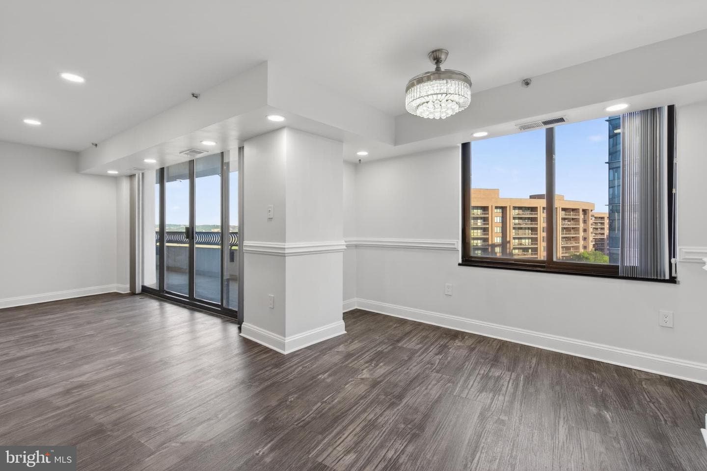 1300 Crystal Dr # 1107S photo 14
