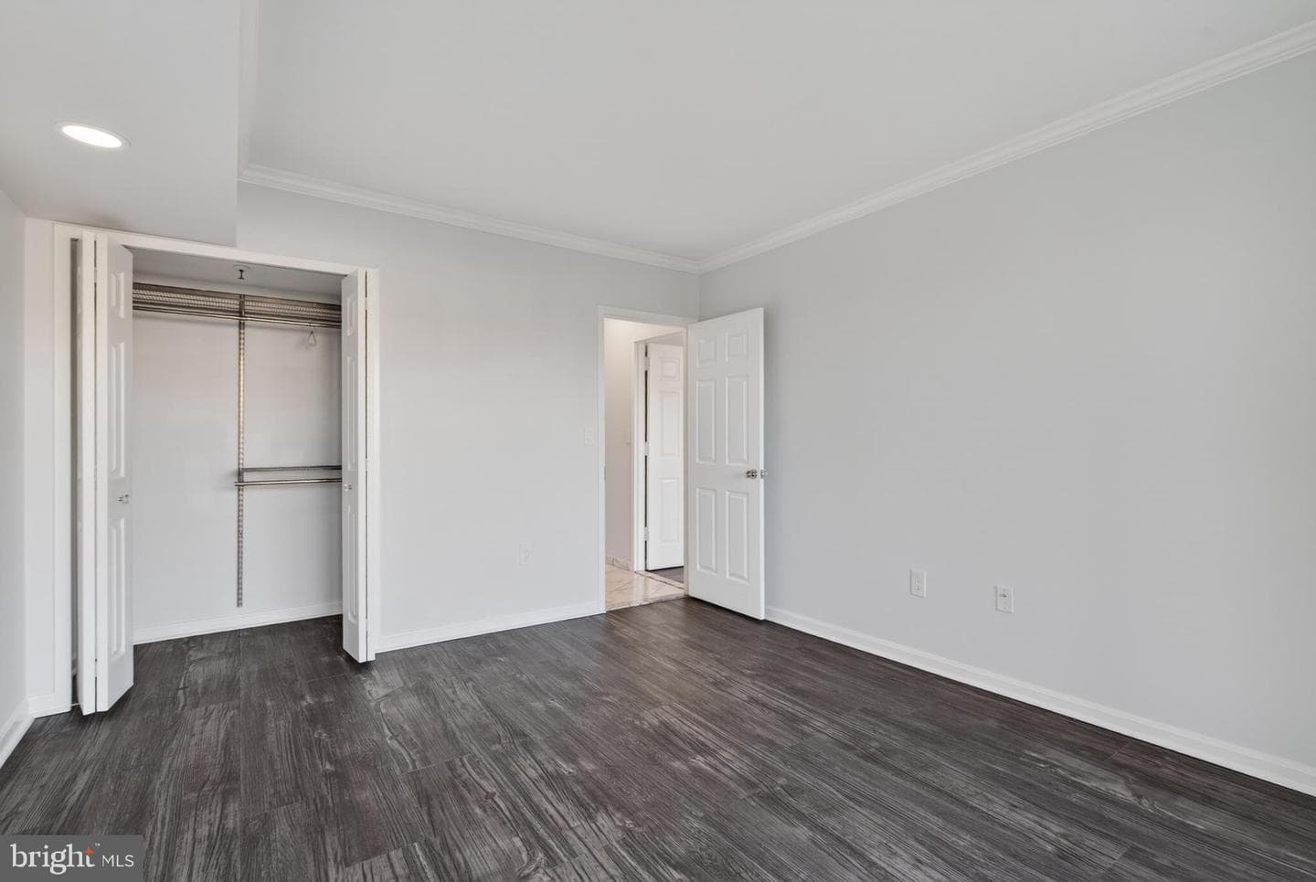 1300 Crystal Dr # 1107S photo 27