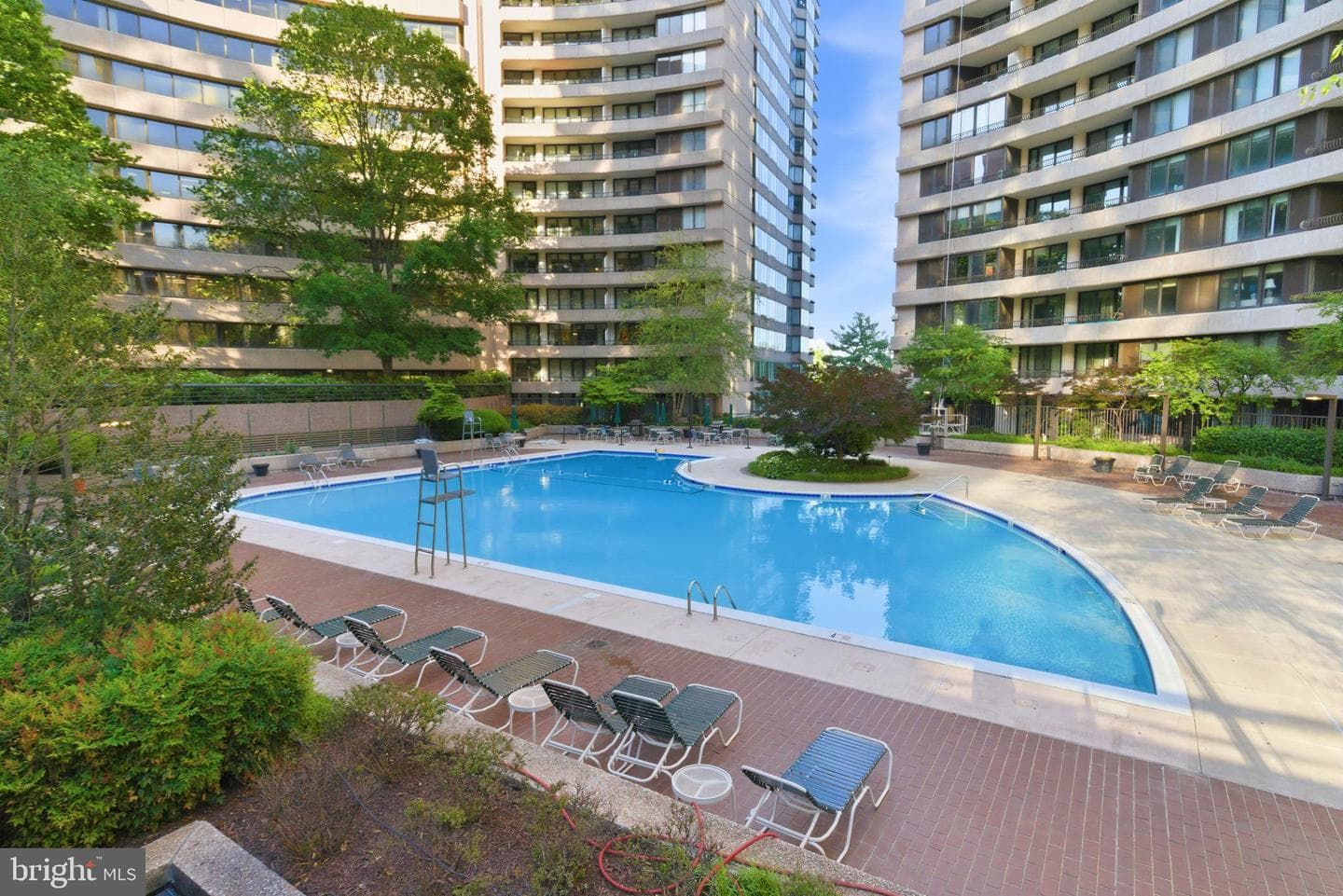 1300 Crystal Dr # 1107S photo 39