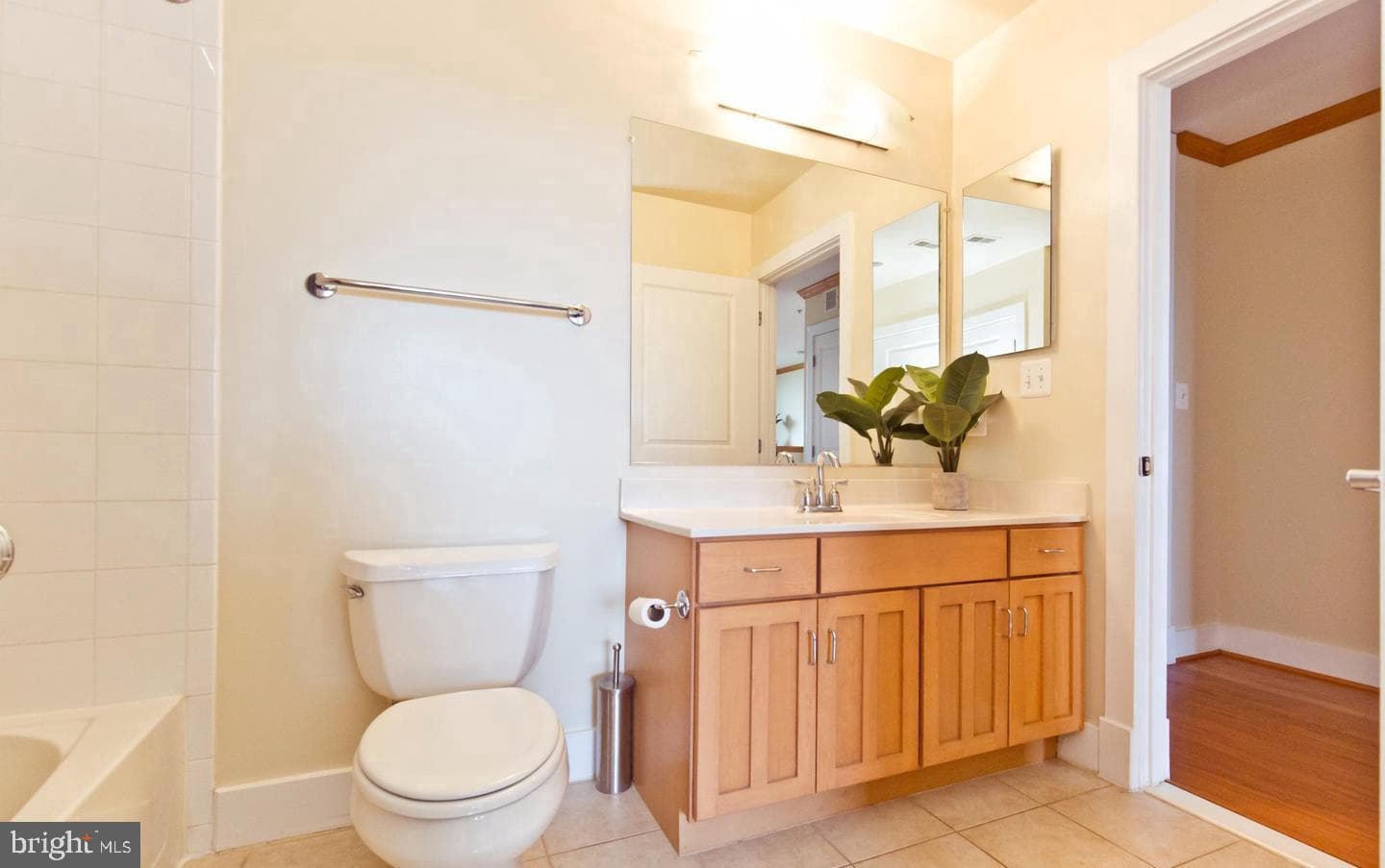 1200 N Hartford Street #505 photo 13