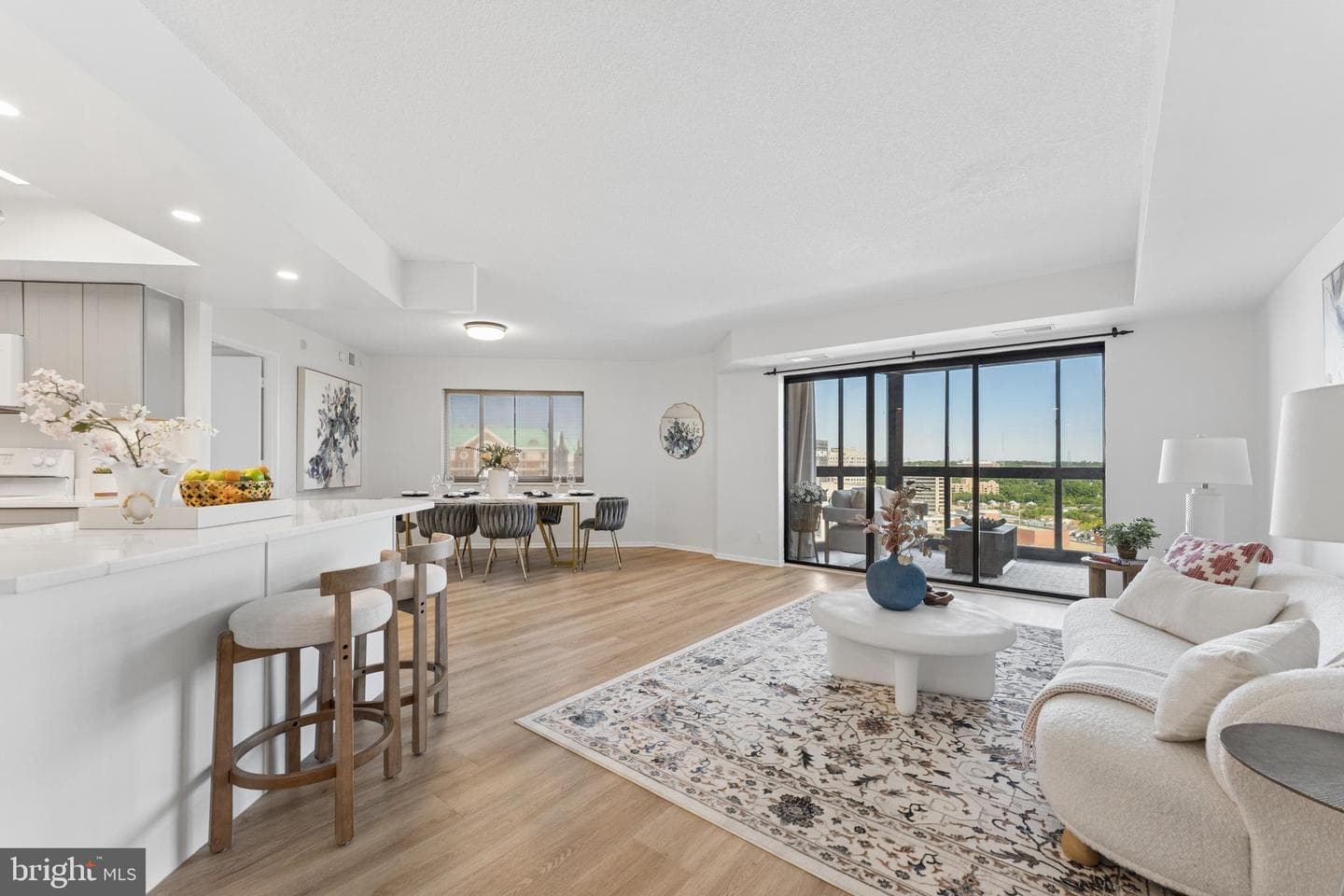 900 N Stafford Street #2125