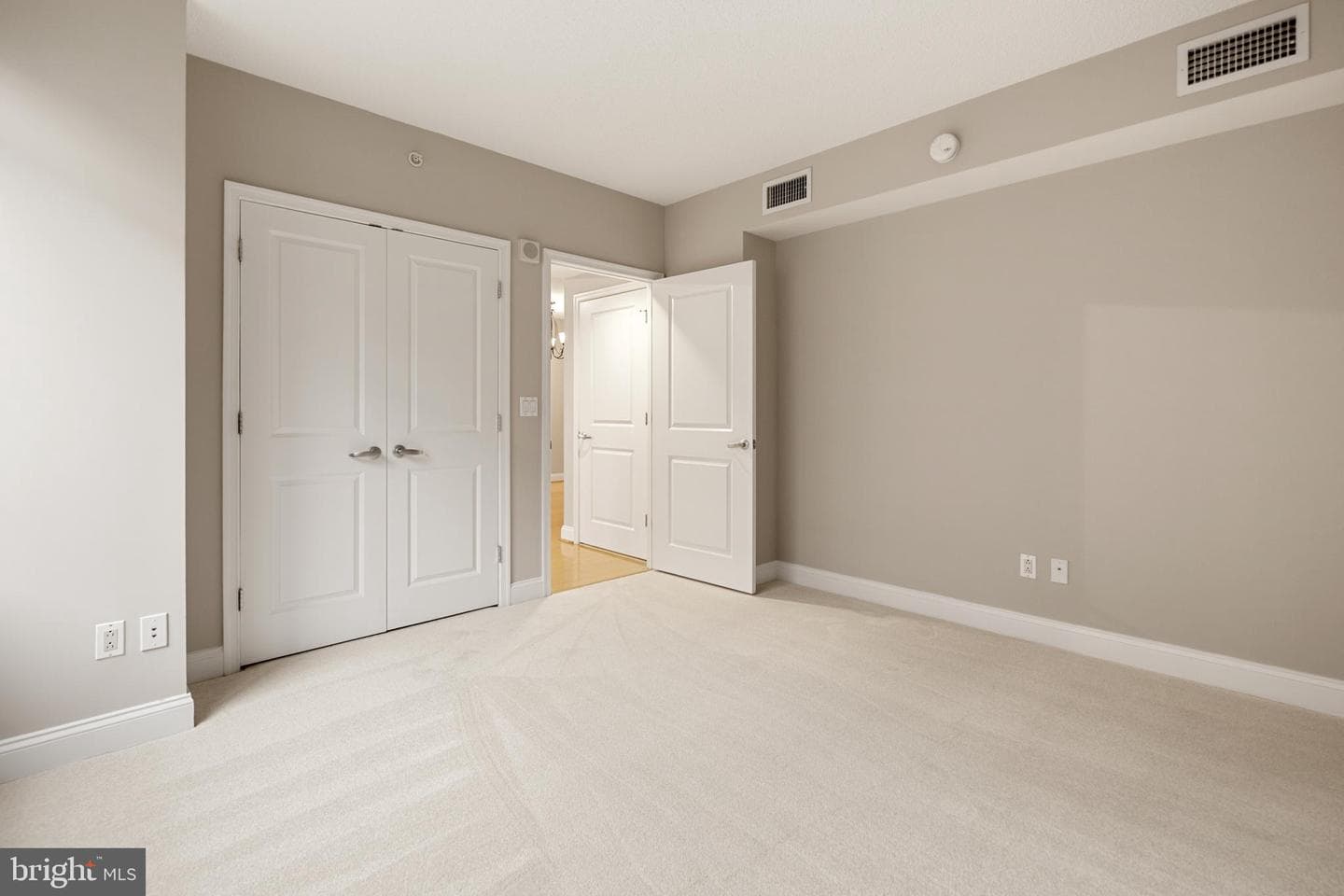 1020 N Highland Street #703 photo 14