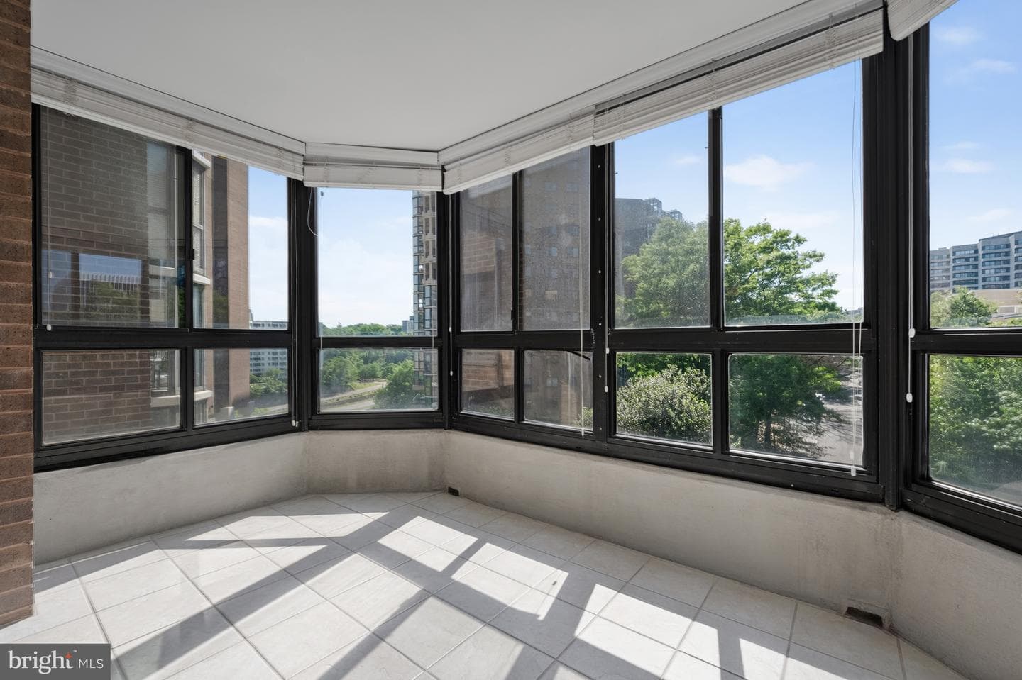1600 N Oak Street #603 photo 41