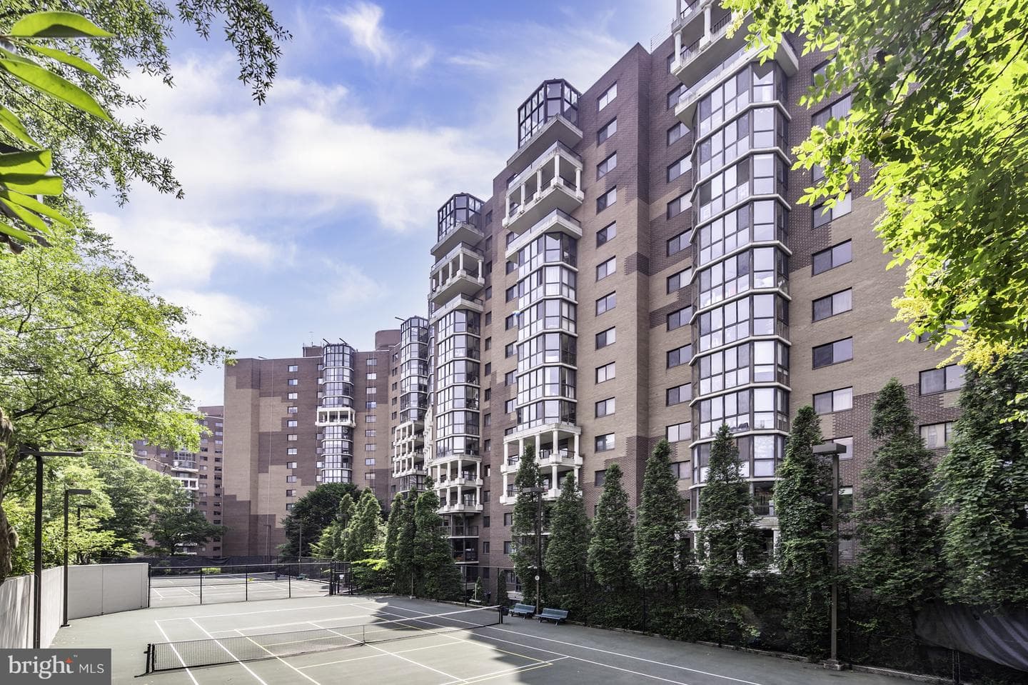 1600 N Oak Street #603 photo 8