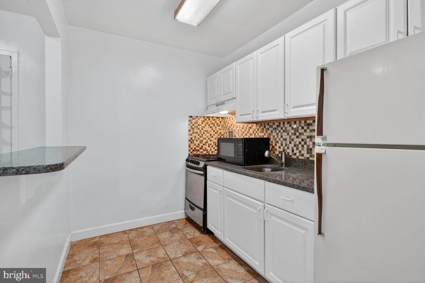 1121 Arlington Blvd # 348 photo 1