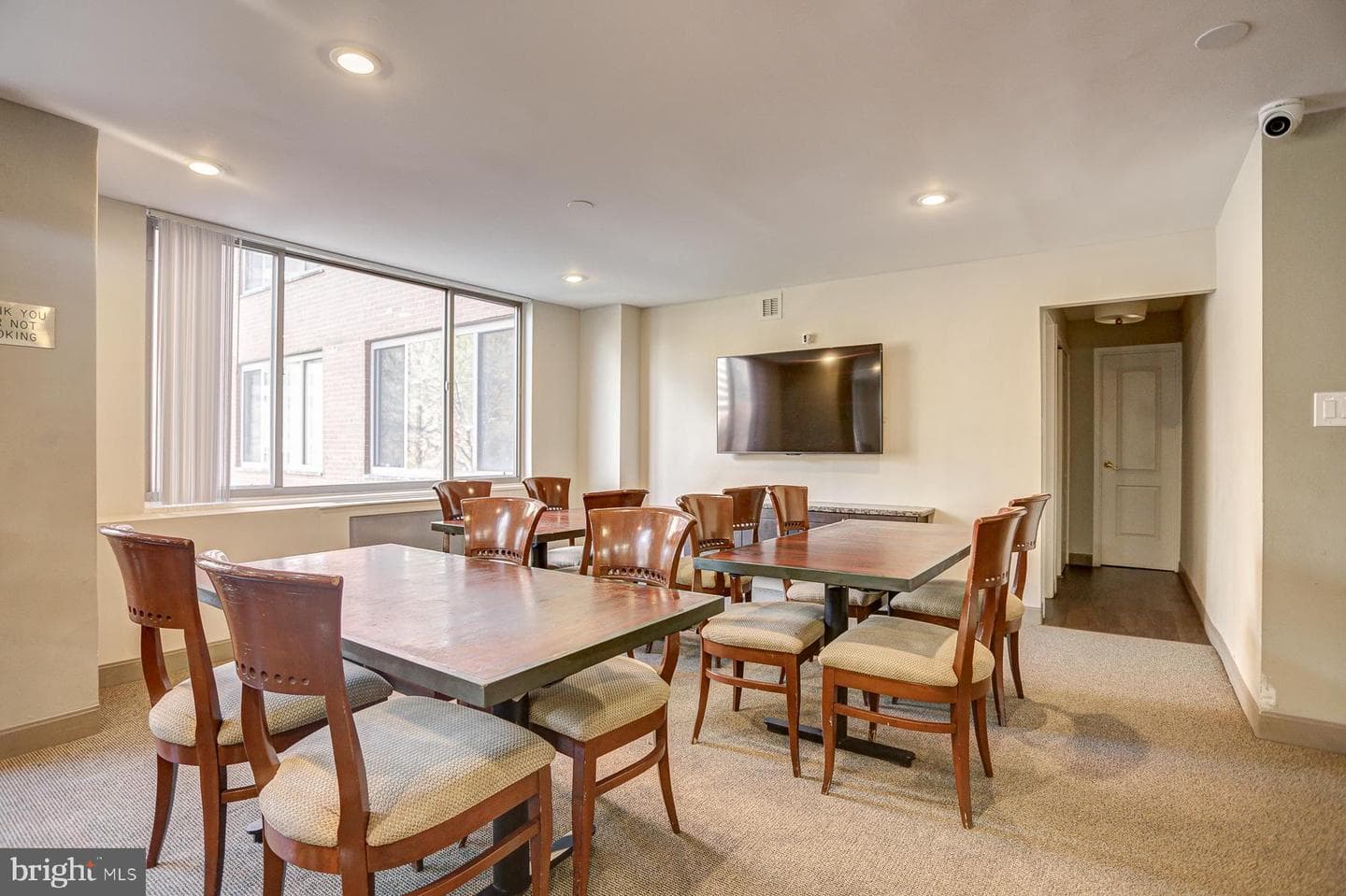 1121 Arlington Blvd # 348 photo 22