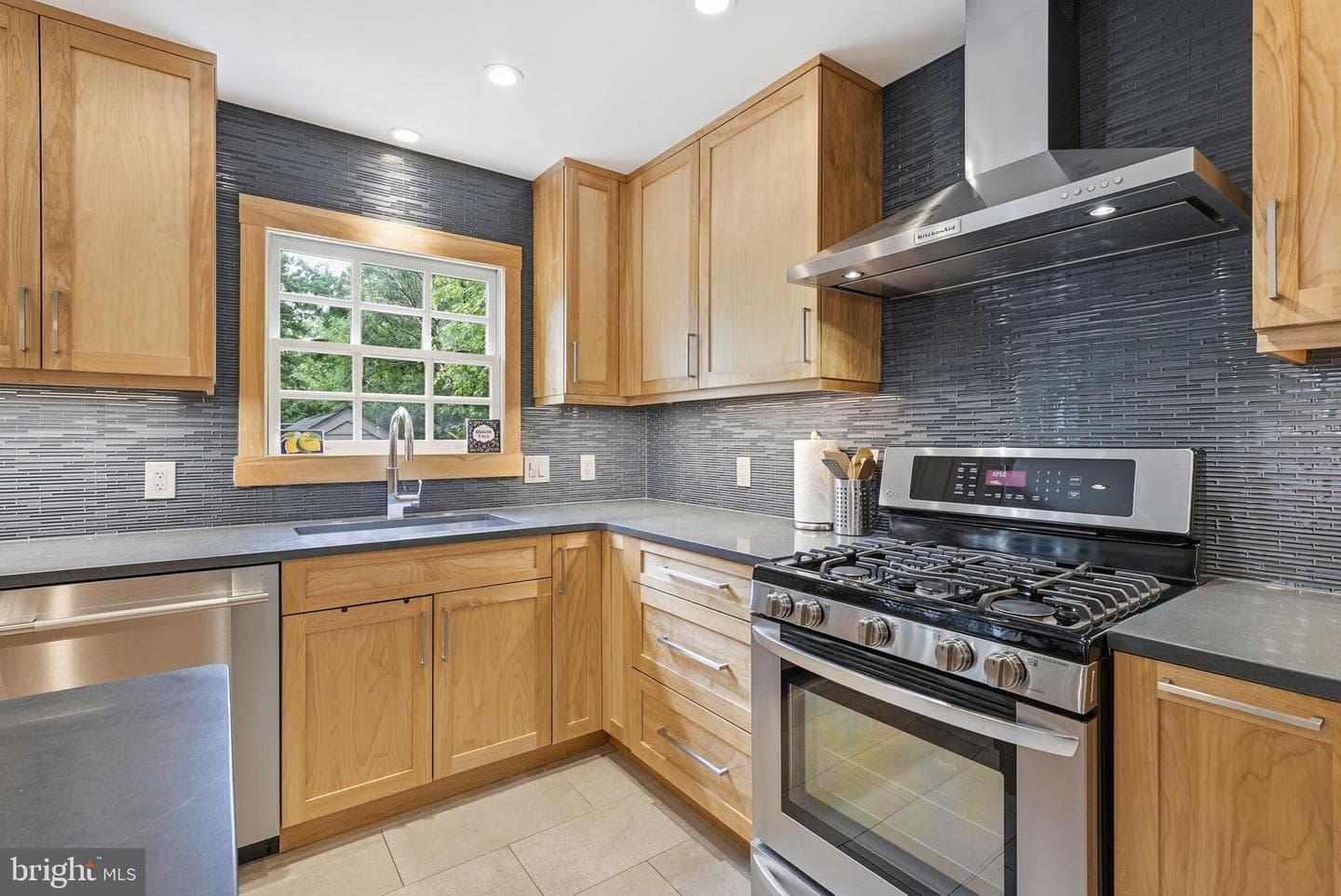 616 26th Street S photo 14