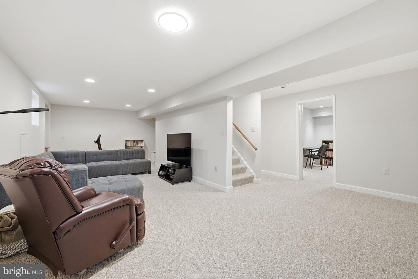616 26th Street S photo 32