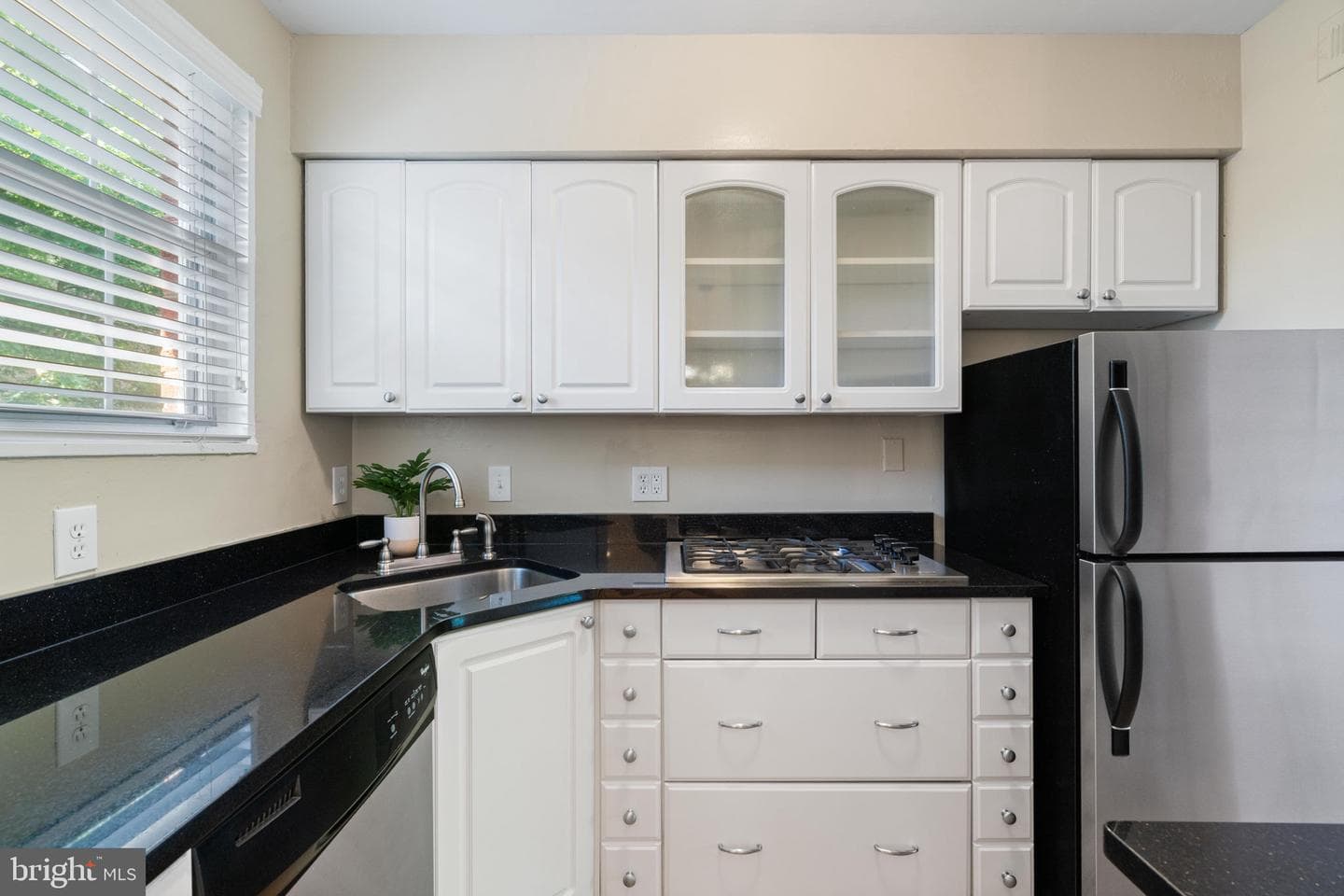 1222 N Meade Street #17 photo 2