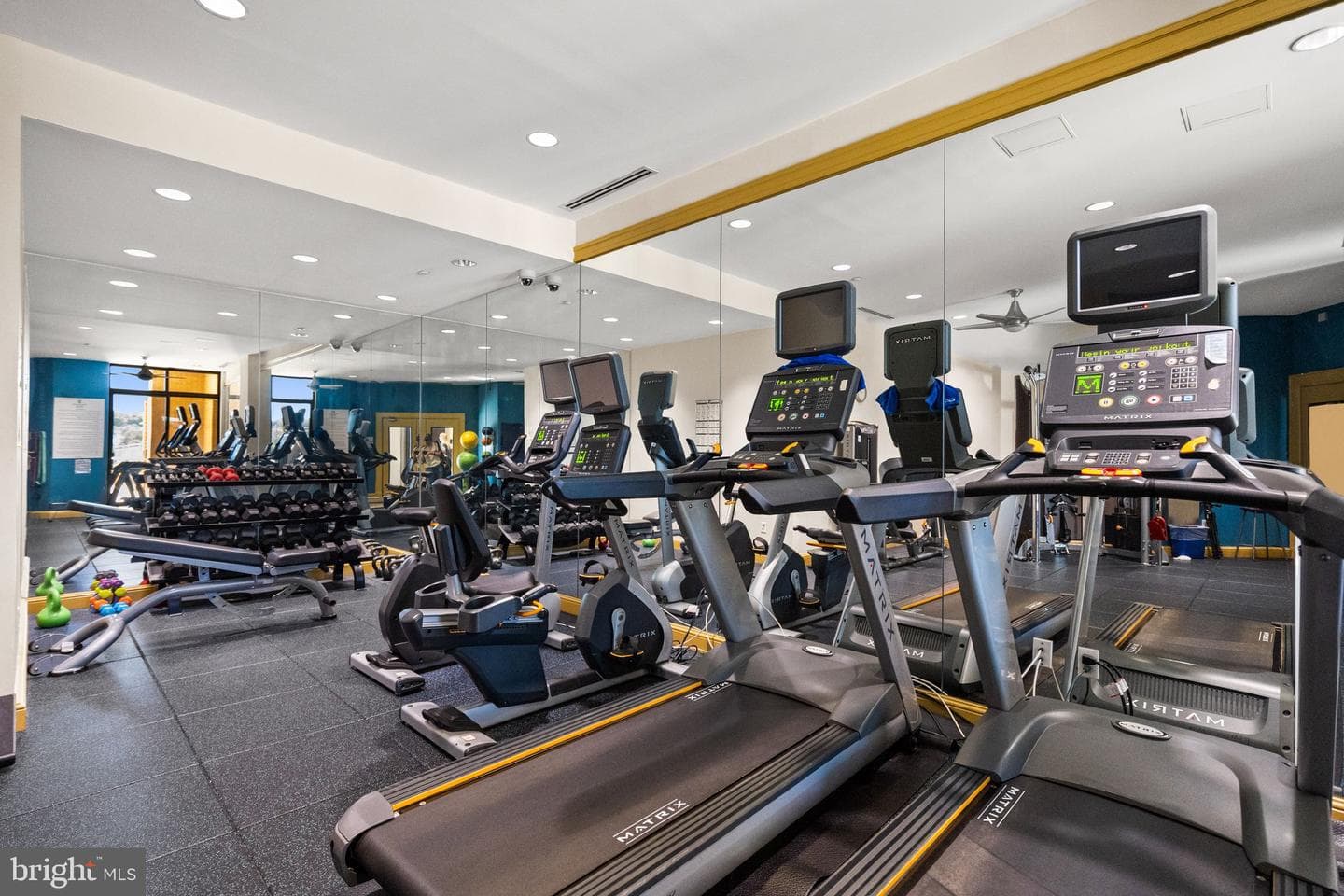 2720 S Arlington Mill Dr # 616 photo 47