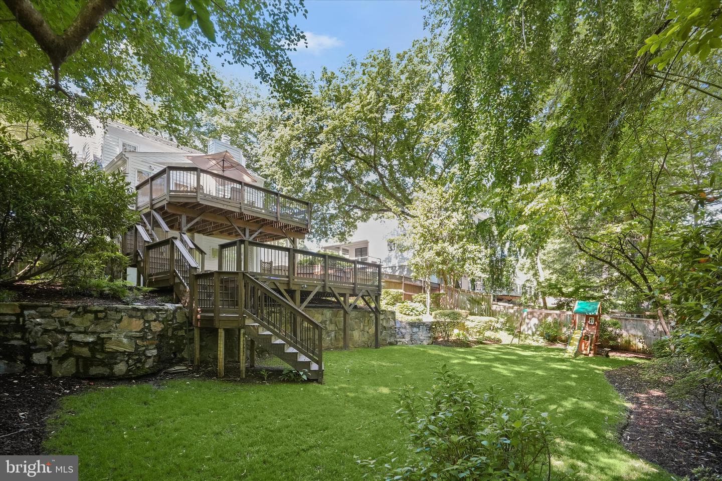 3075 N Pollard Street N photo 52