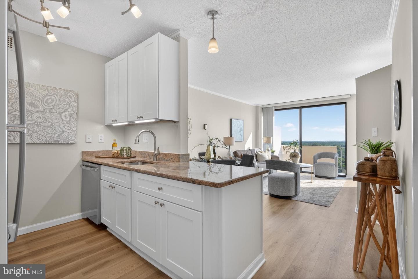 4141 N Henderson Road #1209 photo 6