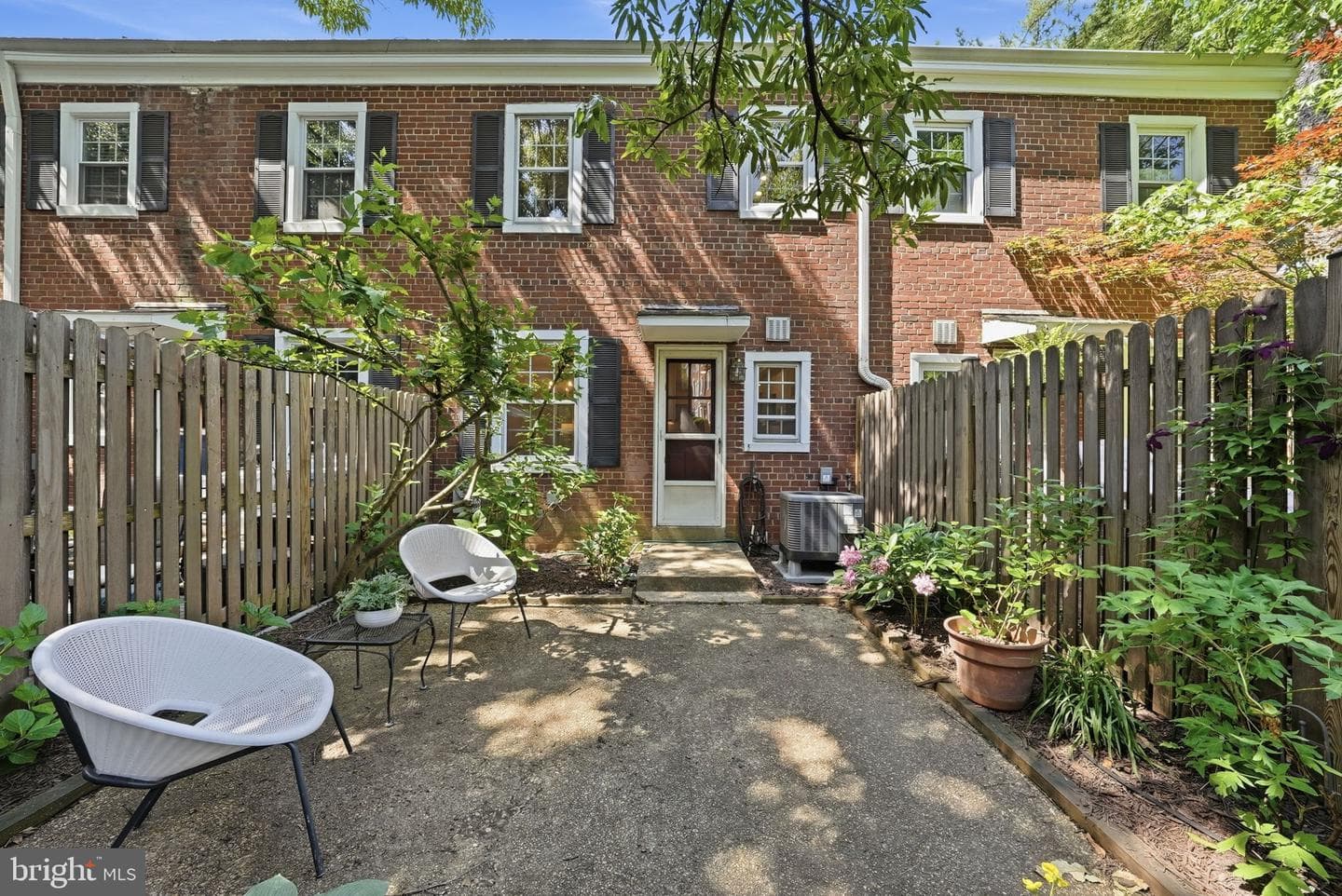 3063 S Buchanan Street photo 27