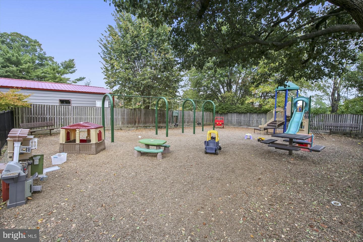 3063 S Buchanan Street photo 36