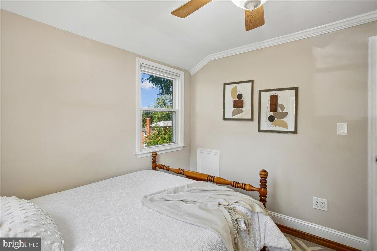 3804 Kemper Road photo 28