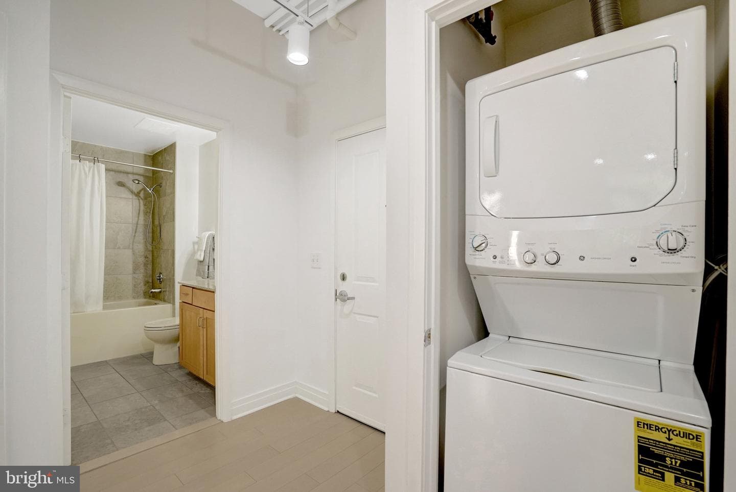 1201 N Garfield Street #202 photo 20