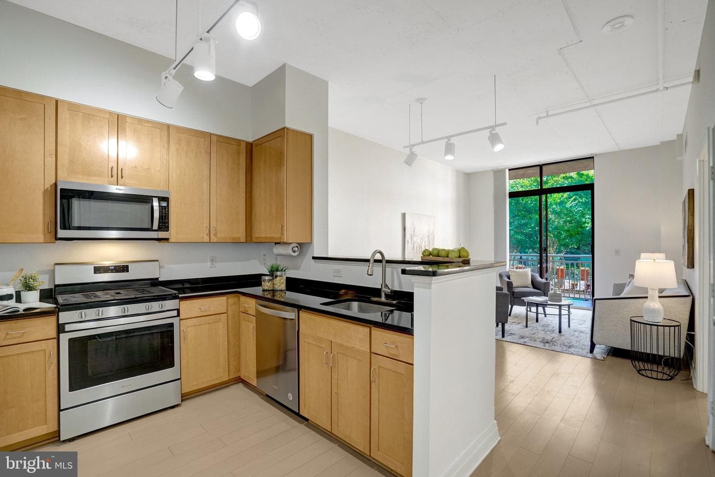 1201 N Garfield Street #202 photo 8