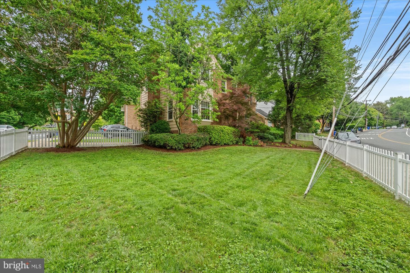 2232 Military Rd photo 37