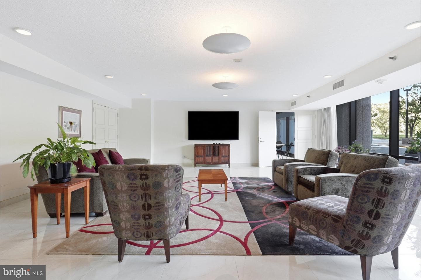 1200 Crystal Dr # 1311 photo 37