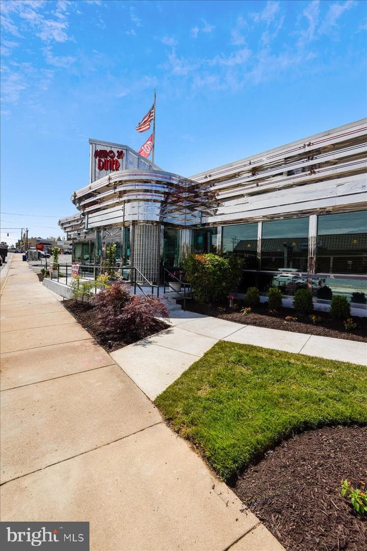 851 N Glebe Road #1003 photo 68