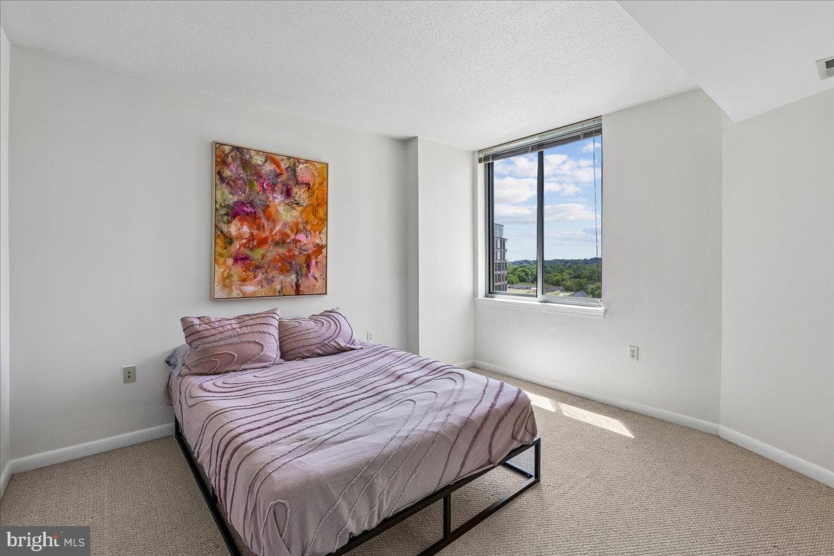 851 N Glebe Road #1003 photo 8