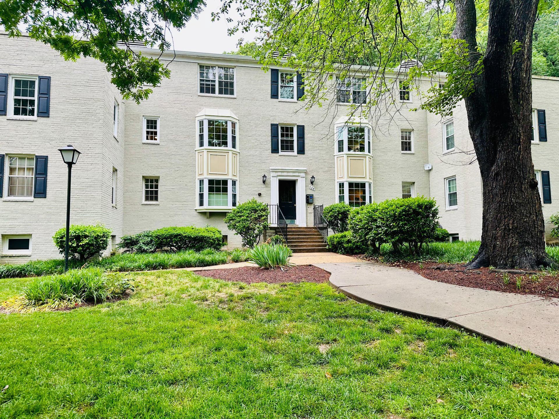 706 S Arlington Mill Drive #18302 photo 20