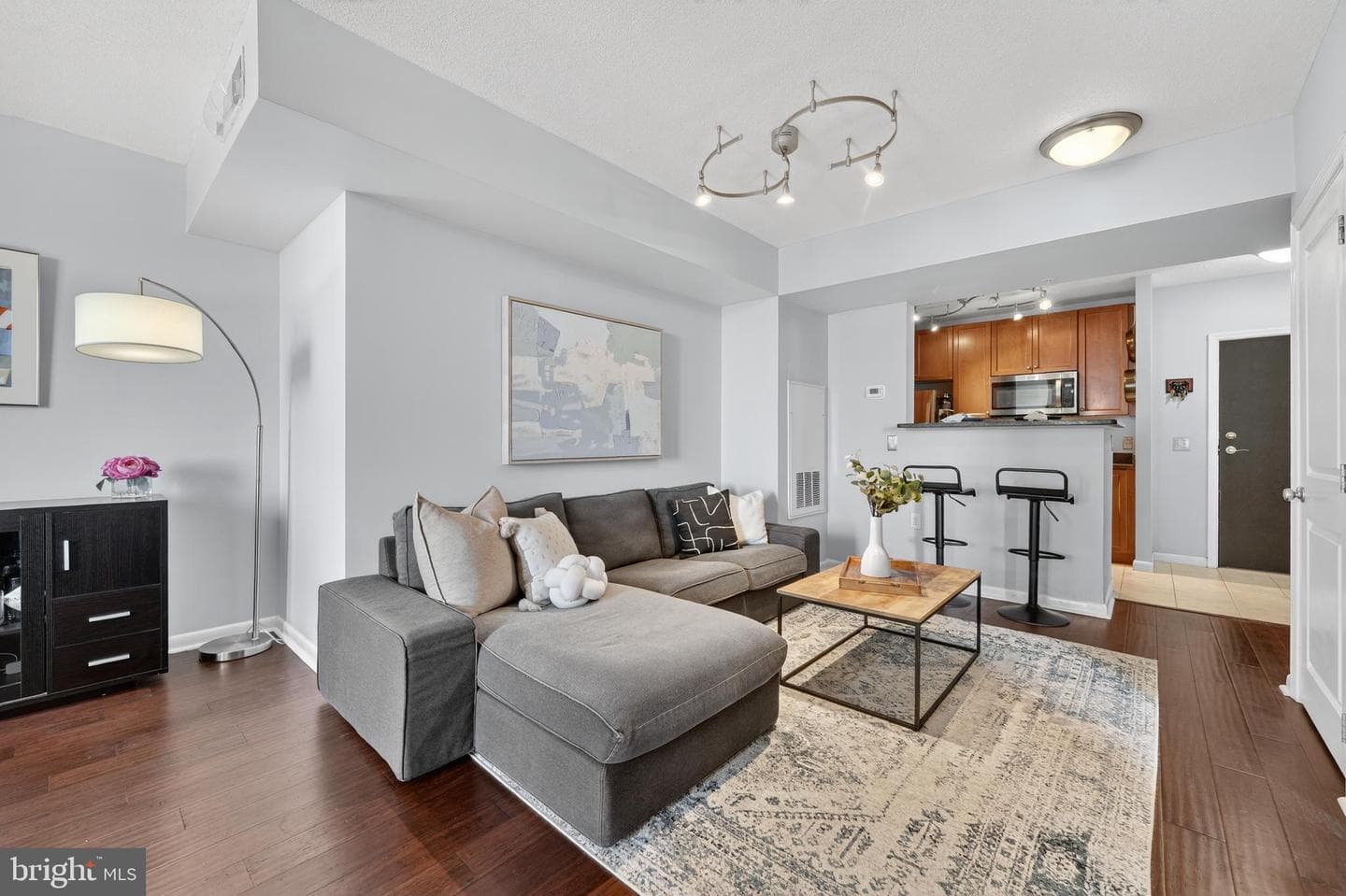 851 N Glebe Road #1301 photo 14