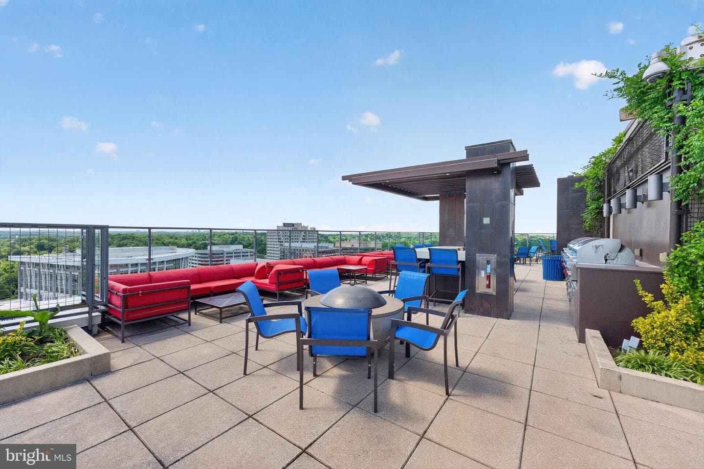 851 N Glebe Road #1301 photo 47