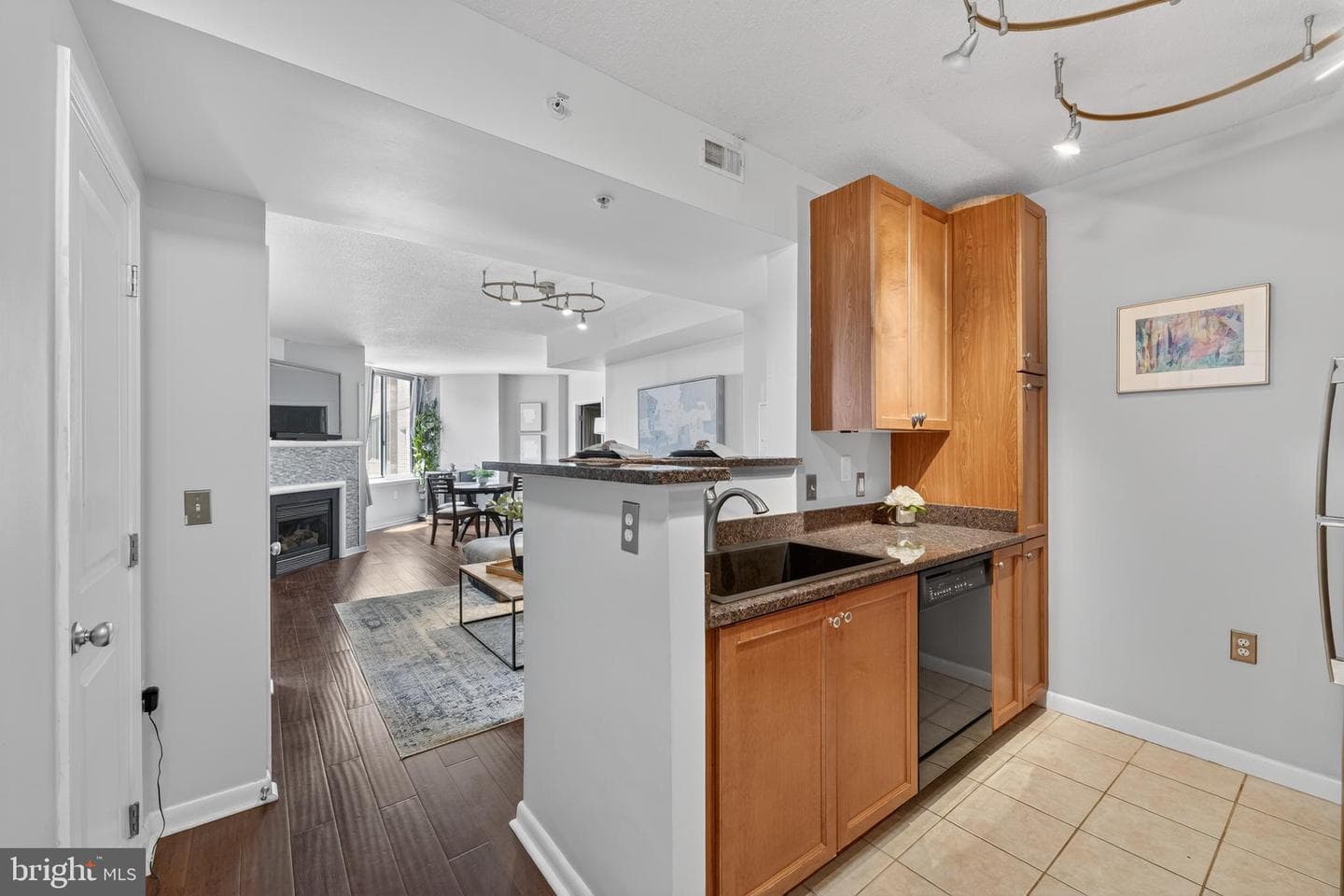 851 N Glebe Road #1301 photo 5