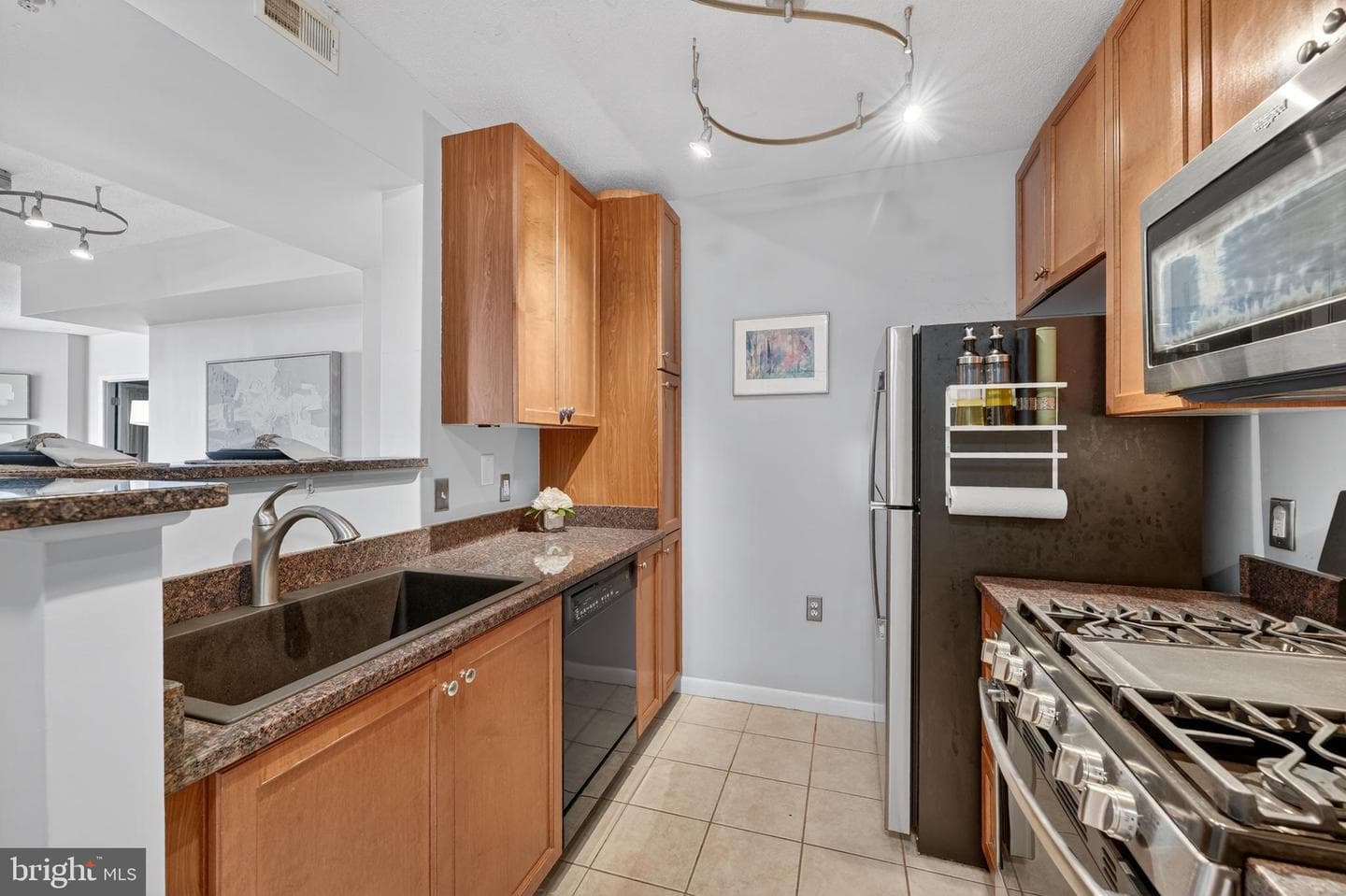 851 N Glebe Road #1301 photo 6