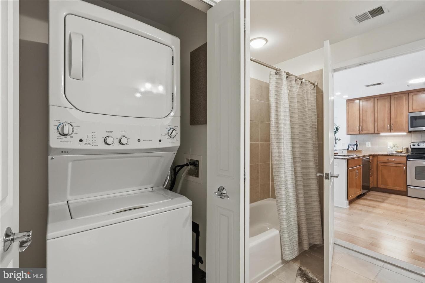 888 Quincy Street #510 photo 16