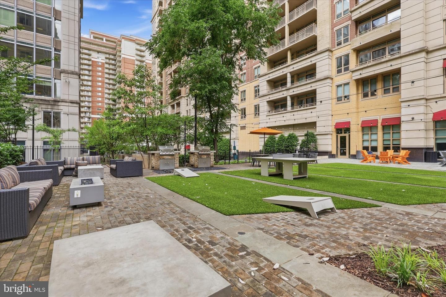888 Quincy Street #510 photo 21