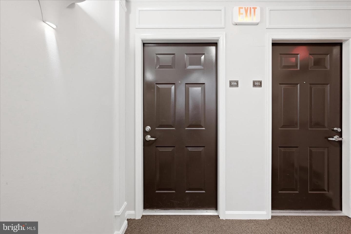 801 S Greenbrier Street #306 photo 2