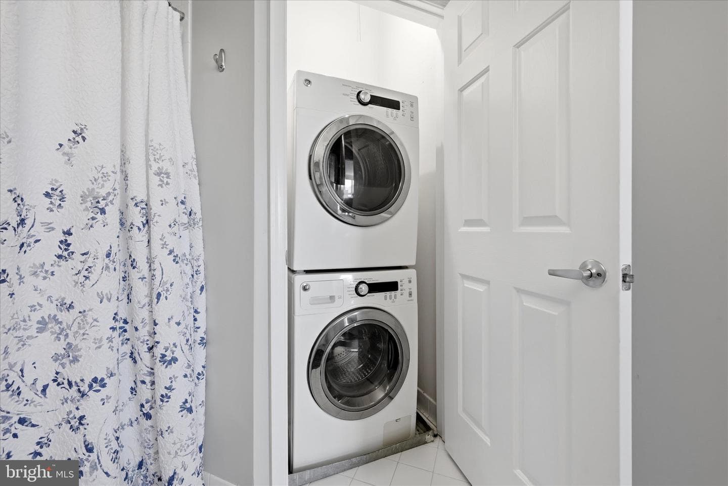 801 S Greenbrier Street #306 photo 22