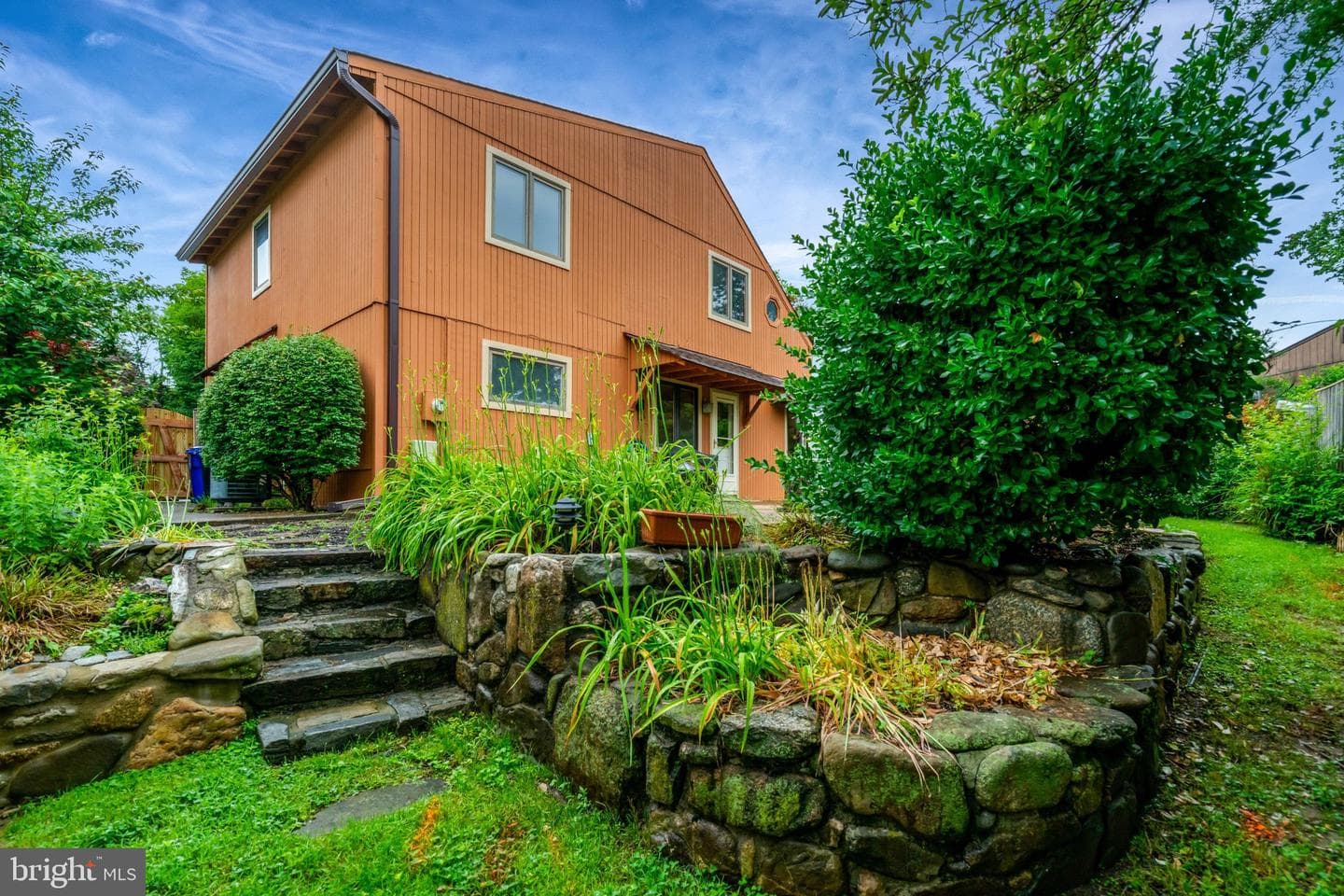 1111 N Rockingham Street photo 55