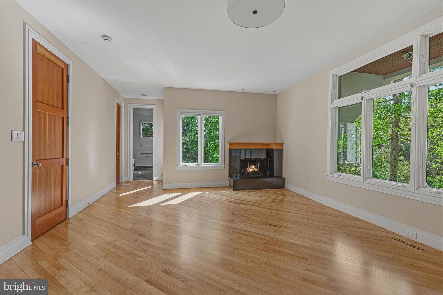 3190 N Woodrow Street photo 35