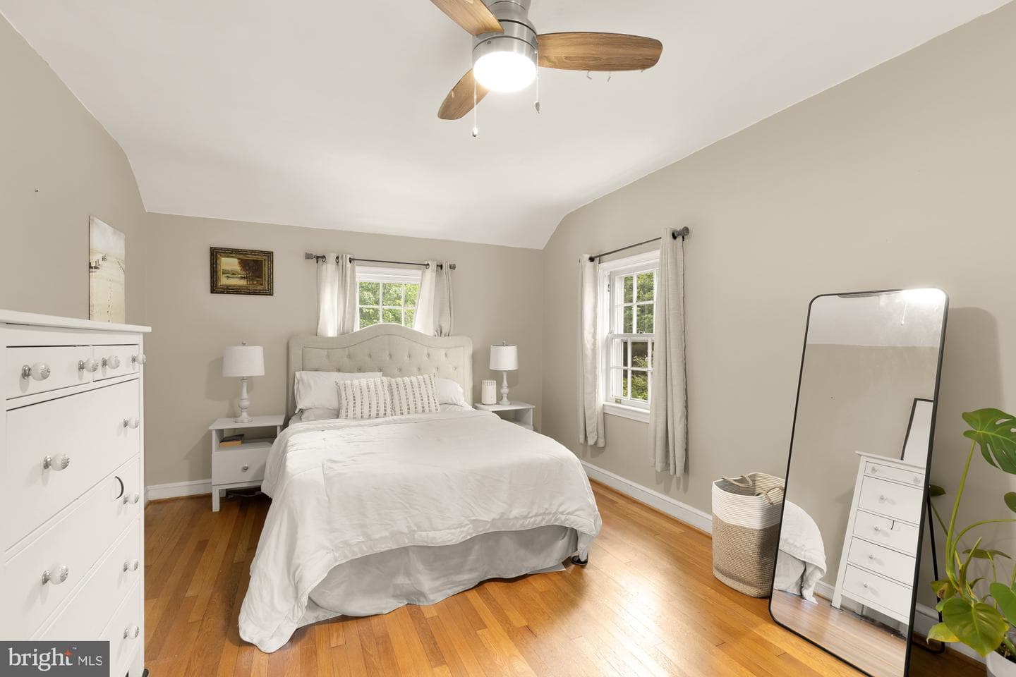 1407 N Inglewood Street photo 28